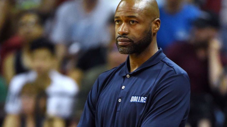 最近哪个球队更换了主教练,主教练换球星