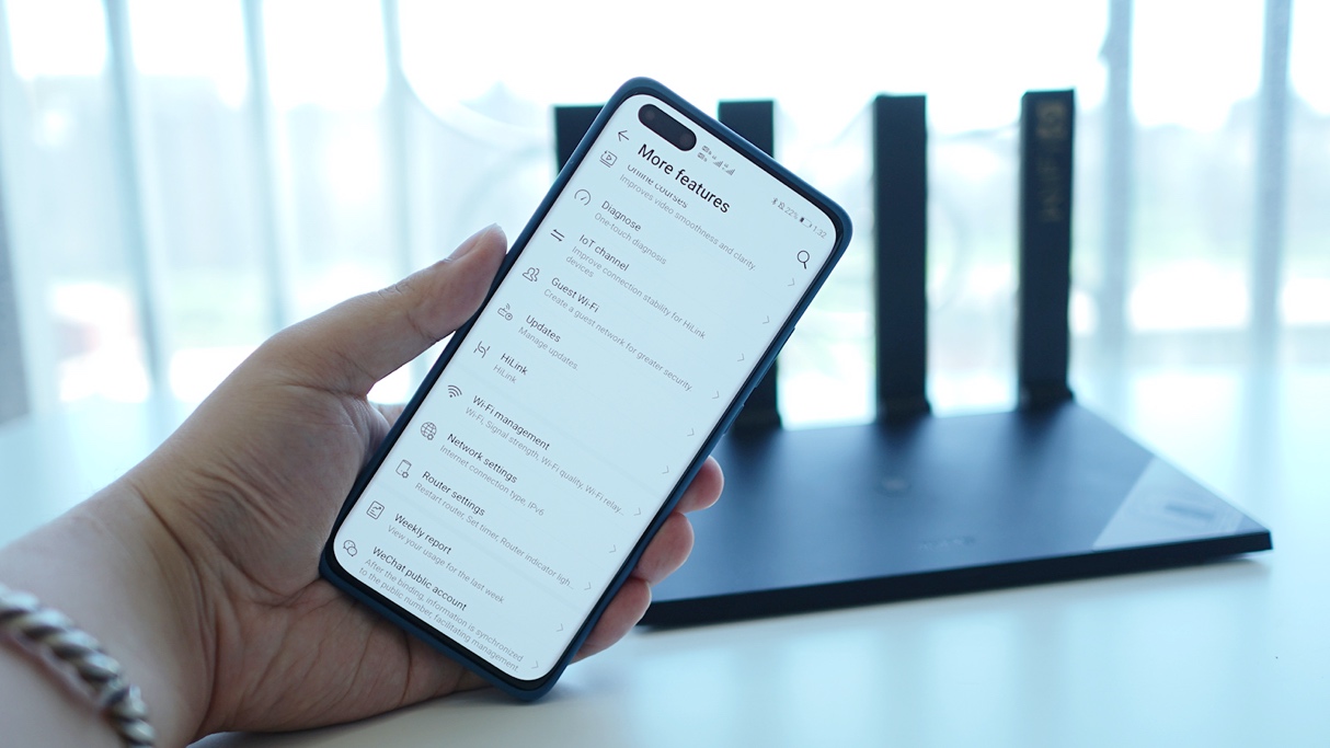 华为ax3pro和tplinkax3200哪个好,华为路由器ax3pro7200和7206区别