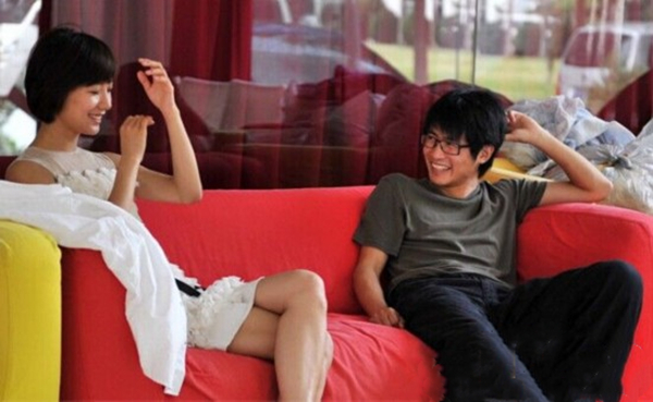 年轻时的韩寒现在怎么样了,韩寒的另类成长给我们很多深思