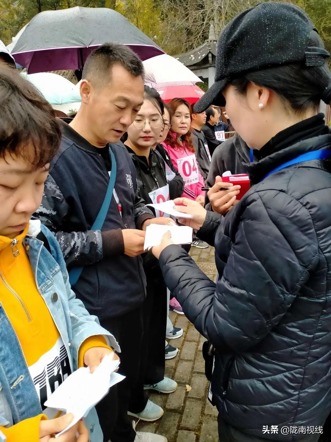 椋庡摜寰掓鐩存挱,闄囧崡椋庡摜璧勮