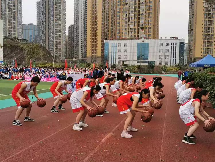 俊采星驰耀达中百花齐放灿杨柳