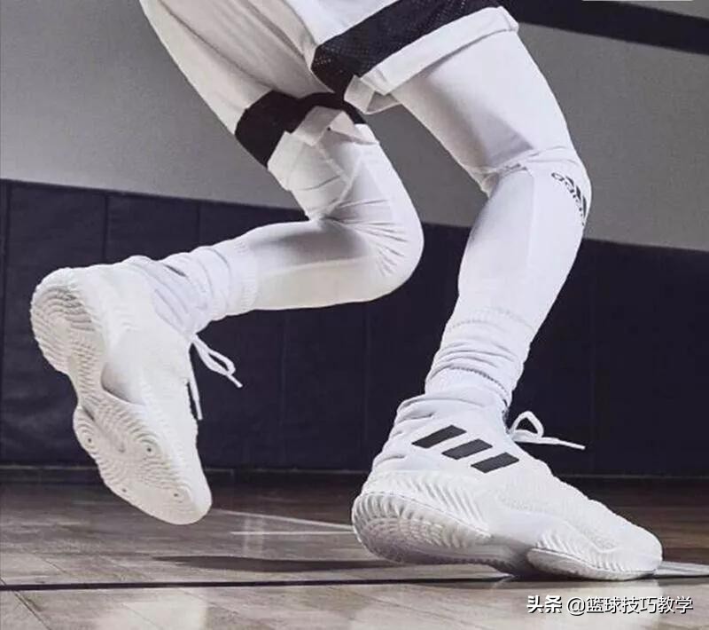 高帮篮球鞋更保护脚踝吗,有碳板不容易崴脚的篮球鞋