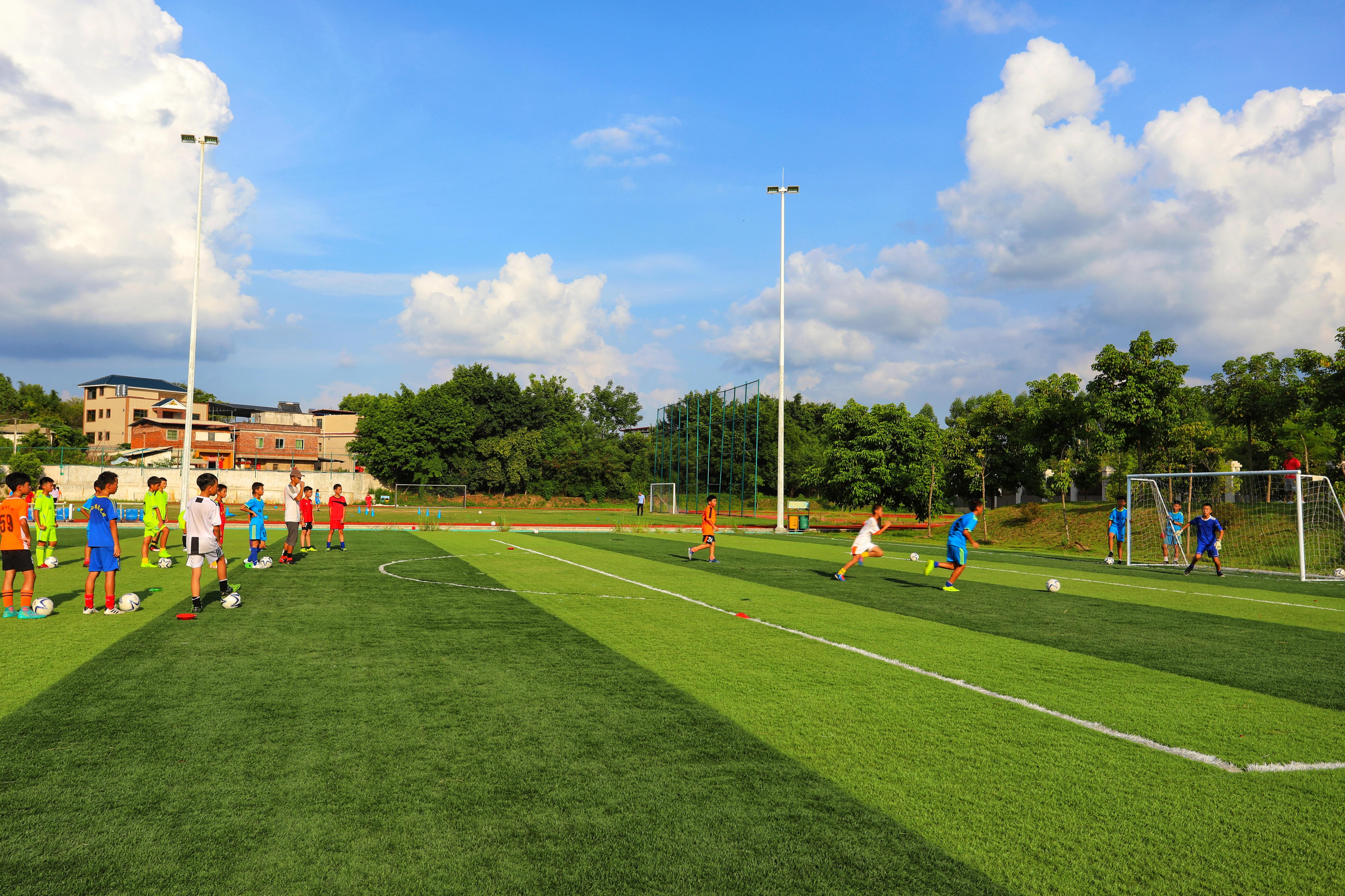 锤炼足坛明日之星！来看看梅州梅县区如何踢出一片天