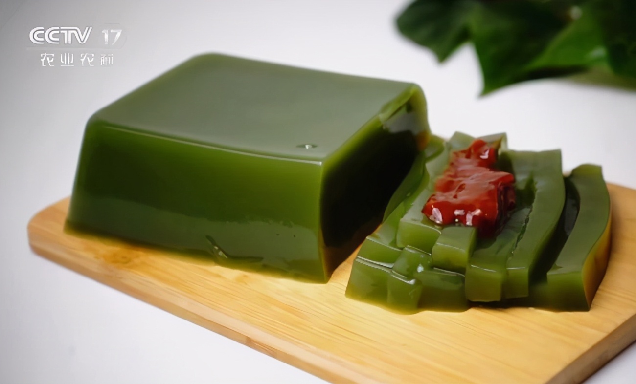 扎根大山，重庆小伙“一碗凉粉”卖出千万销售额，央视连续4年帮忙“打广告”！