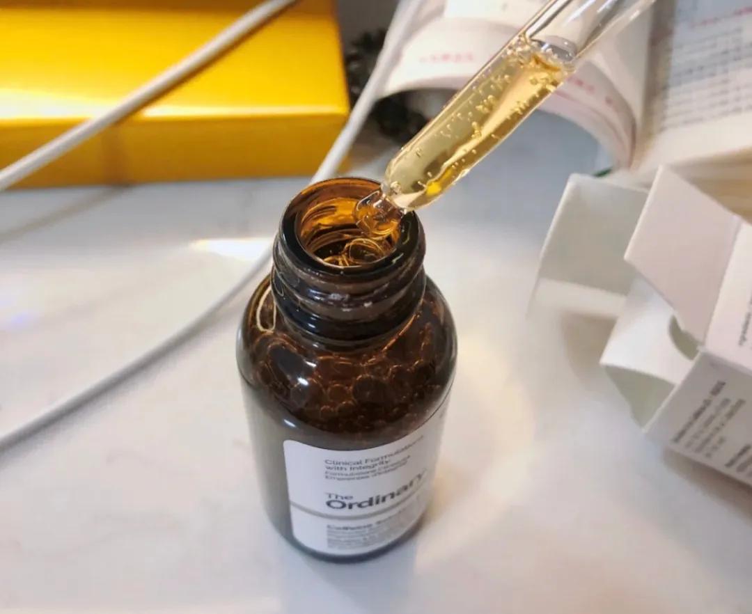 黑眼圈越来越重怎么搞定黑眼圈,简单有效缓解黑眼圈的两个小方法