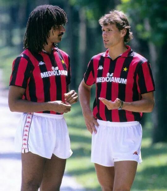 实况足球手游范巴斯滕测评,范巴斯滕实况足球加点方案