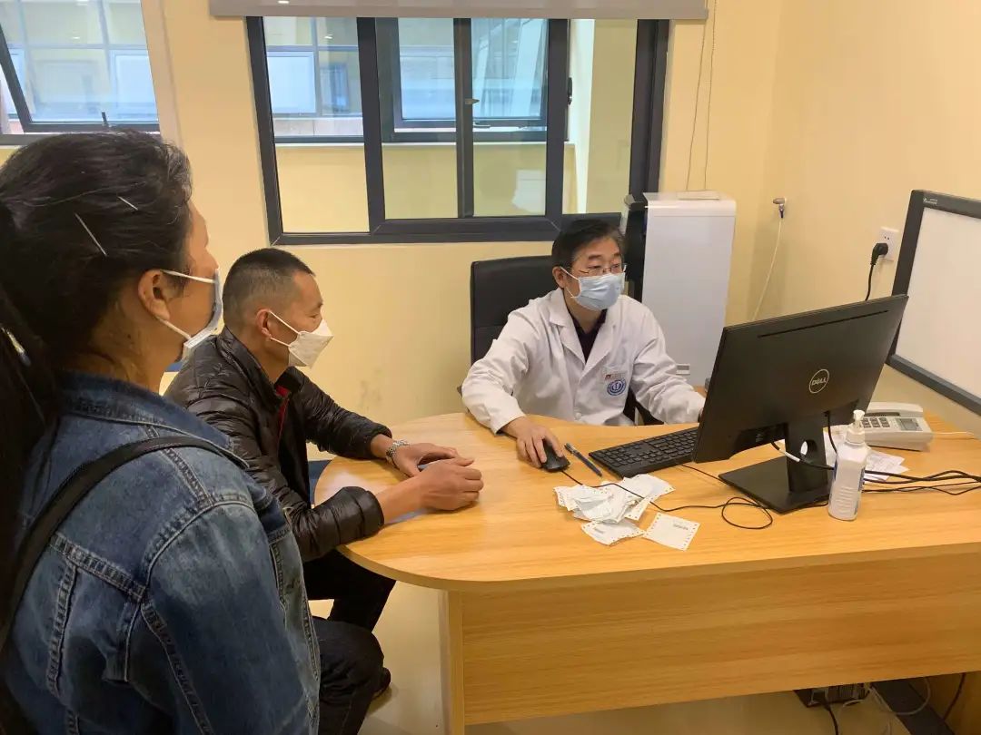 华西医院医生在外坐诊靠谱吗,双流华西医院专家坐诊时间表