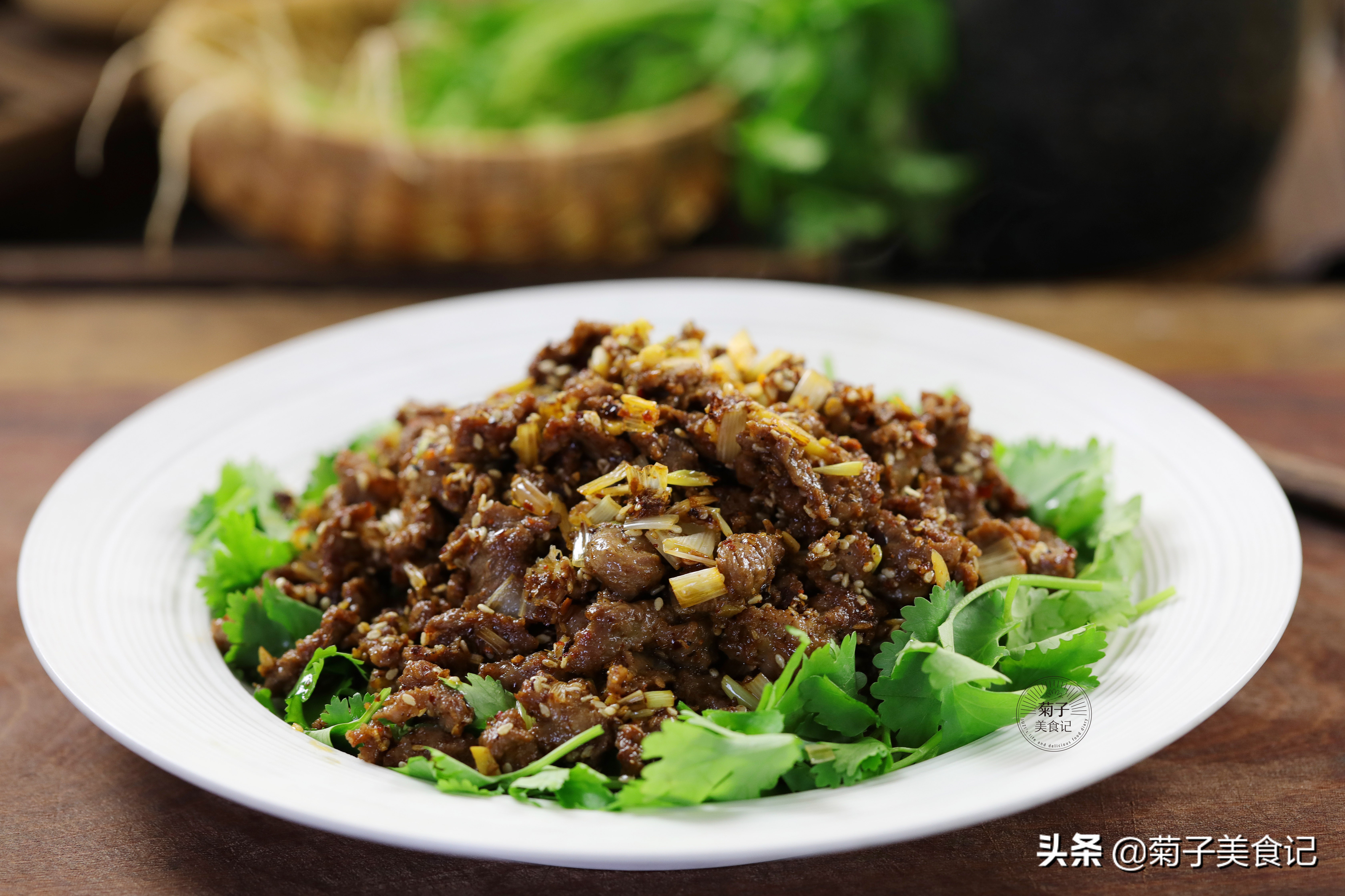 羊肉怎么炖着吃不柴没有膻味,羊肉现炖的好吃还是过夜的好吃