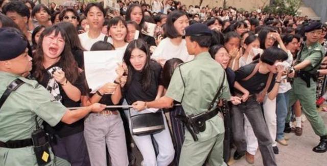 惋惜离世的明星,缅怀意外去世的人