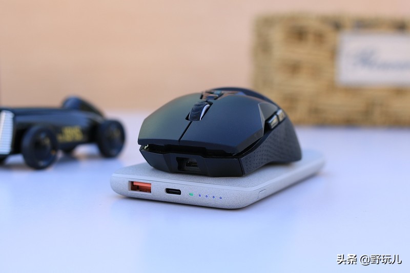 安卓手机背夹式充电宝测评,南卡无线充电宝pow-1和pow-2