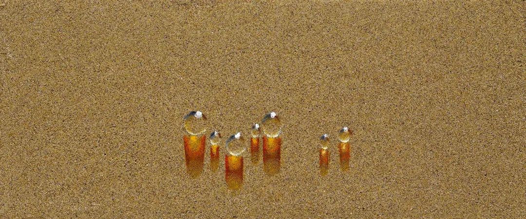 纸上水珠,纸上的水珠