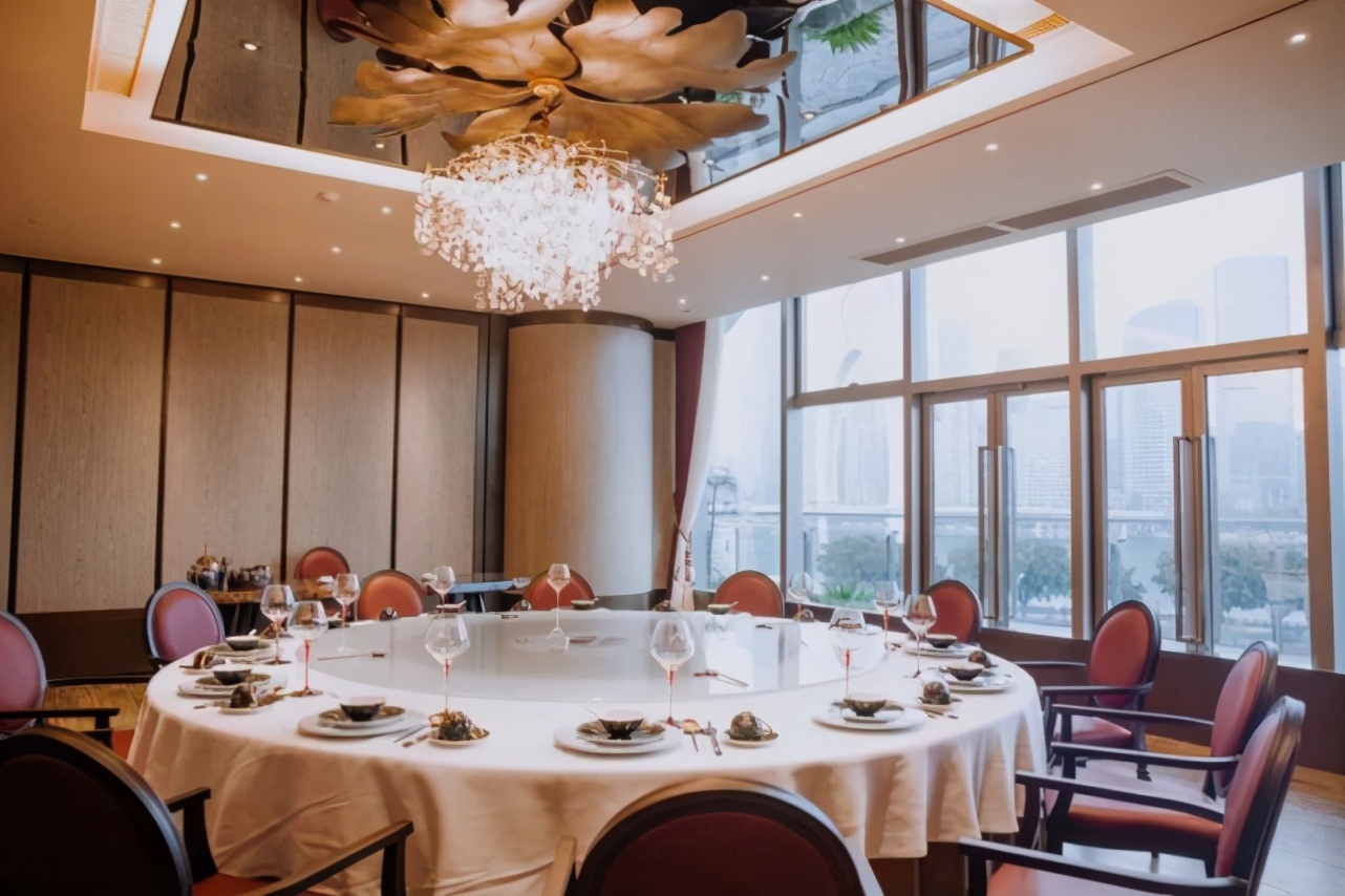 塔下江景酒家全景图,广州塔附近早茶看江景