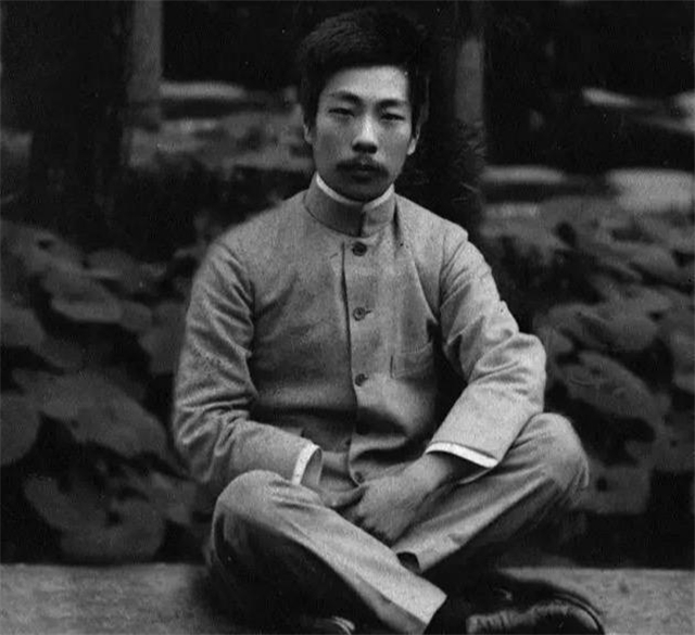 鲁迅对少年闰土有什么情感,少年闰土和鲁迅之间的故事50字