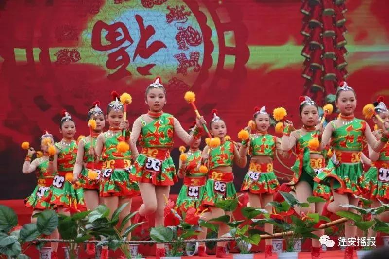 龙舞迎春闹元宵民间文艺社火展演,正月十五闹花灯广场舞比赛一等奖