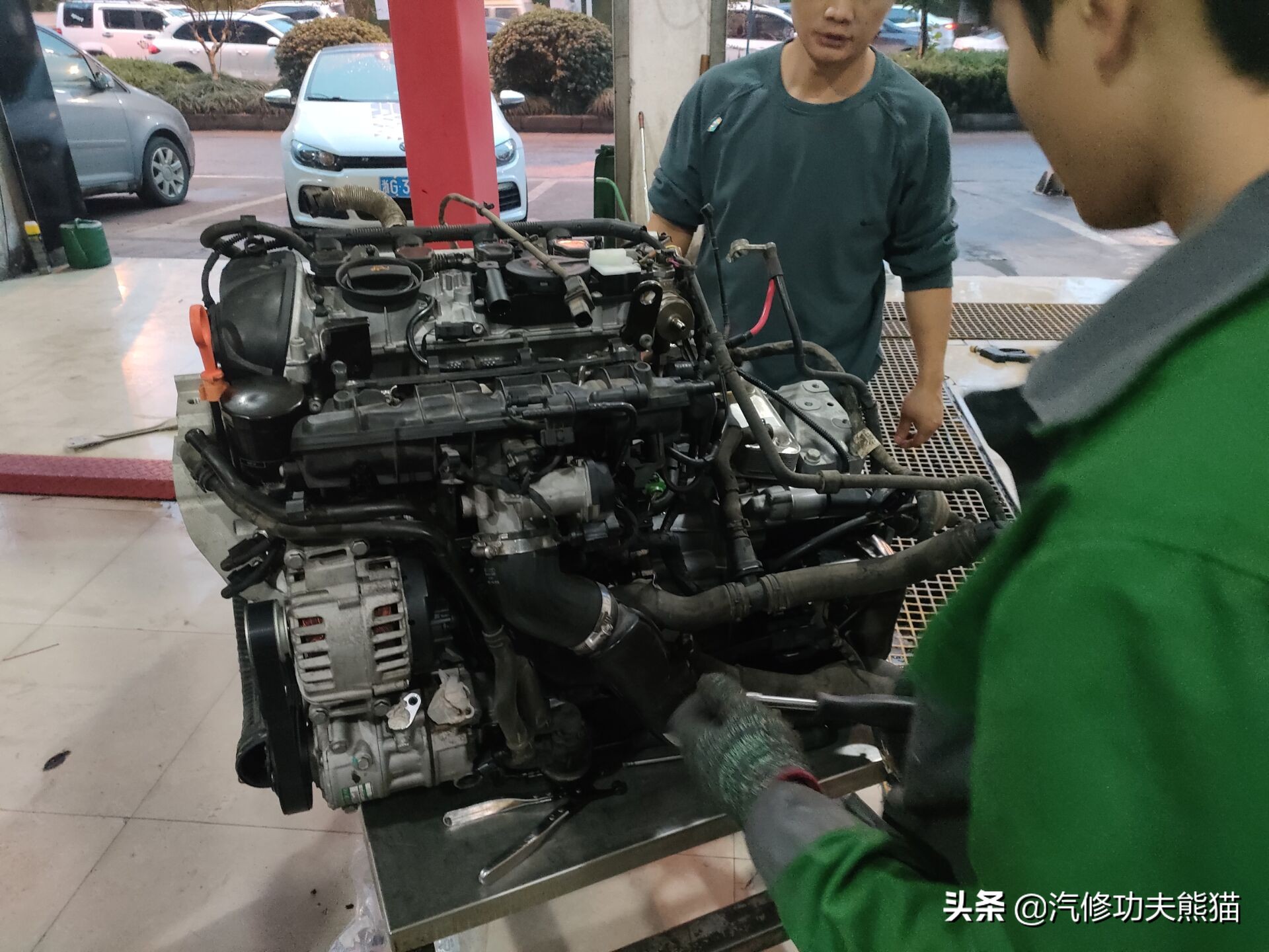 大众帕萨特烧机油维修费要多少,4s店解决不了问题该找谁