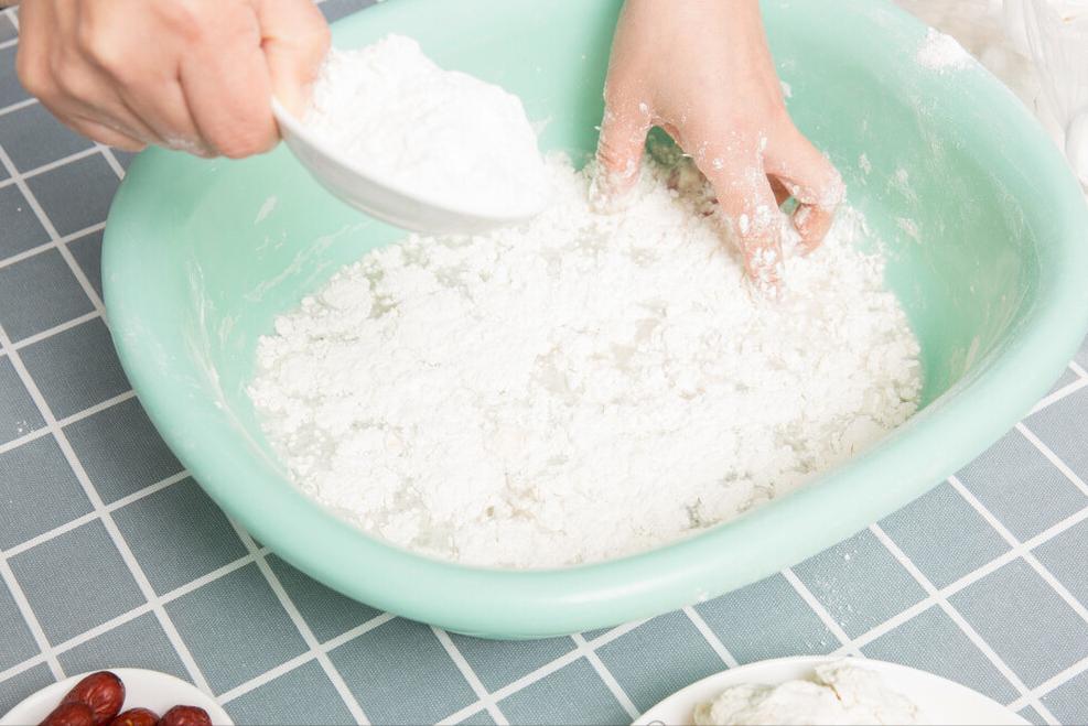 发面只放了酵母怎么办,发面为啥不变硬