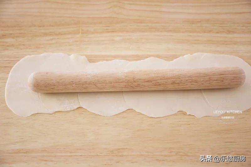 几个饺子皮一起擀,剩下的饺子皮怎么做鸡蛋灌饼