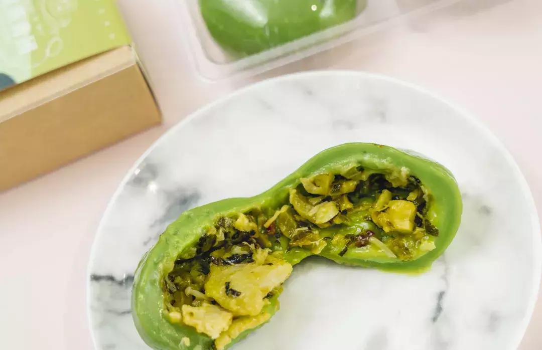 小龙虾酸菜鱼,麻辣小龙虾和酸菜鱼