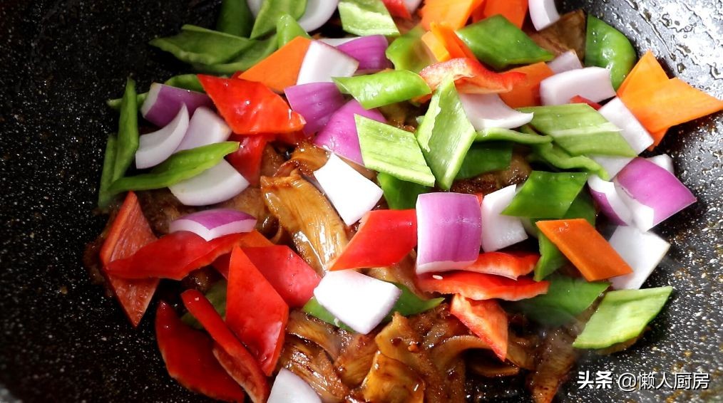 青红辣椒炒牛肚,花了23块钱买的菜