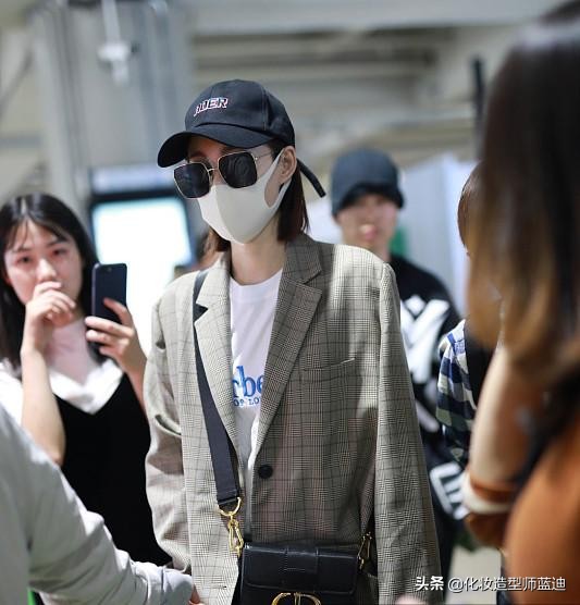 王丽坤黑色西装搭配,王丽坤穿搭黑色西服