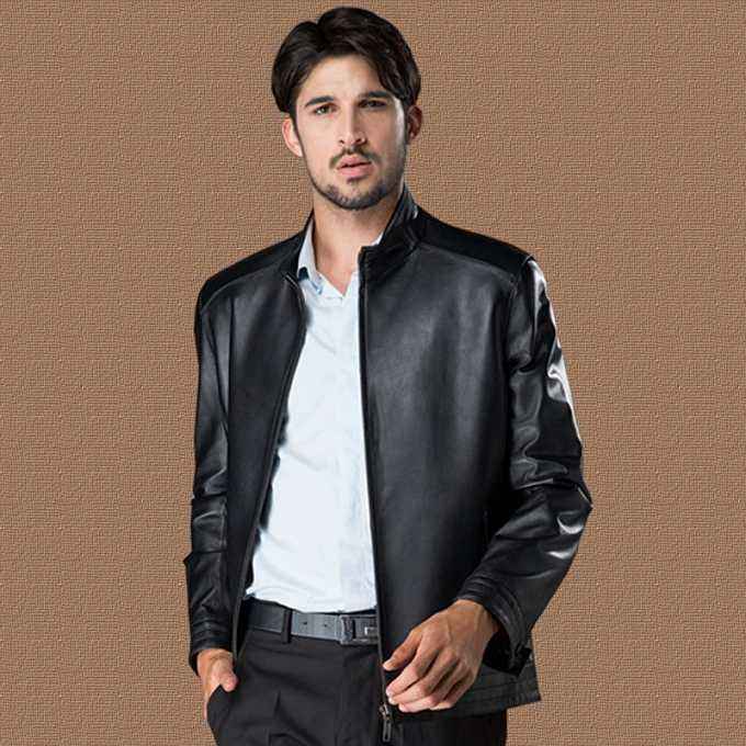 皮夹克适合冬季穿吗,天气变凉了说明换季