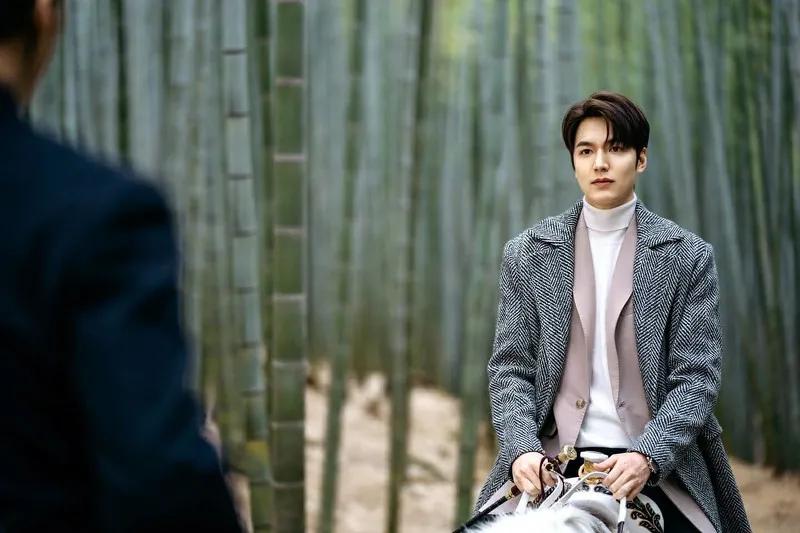 李敏镐永远的君主合集,李敏镐18岁到现在