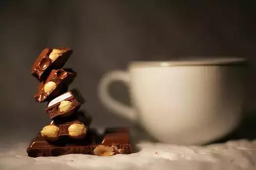 男人为何喜欢茶叶,为什么男人爱抽烟女人爱花朵