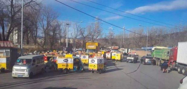 顺丰董事长王卫的管理之道,顺丰总裁王卫维护快递小哥