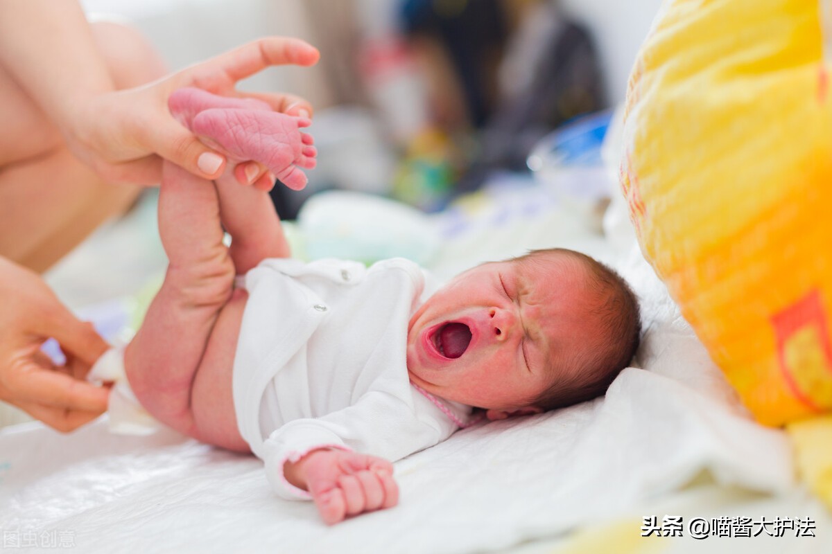宝宝红屁股了好难过,宝宝红屁股了怎么回击