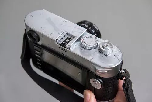 徕卡m-e和徕卡m9哪个好,徕卡m系列最好的相机