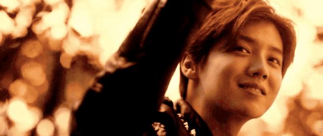 真爷们鹿晗这六年：初代流量沉浮往事