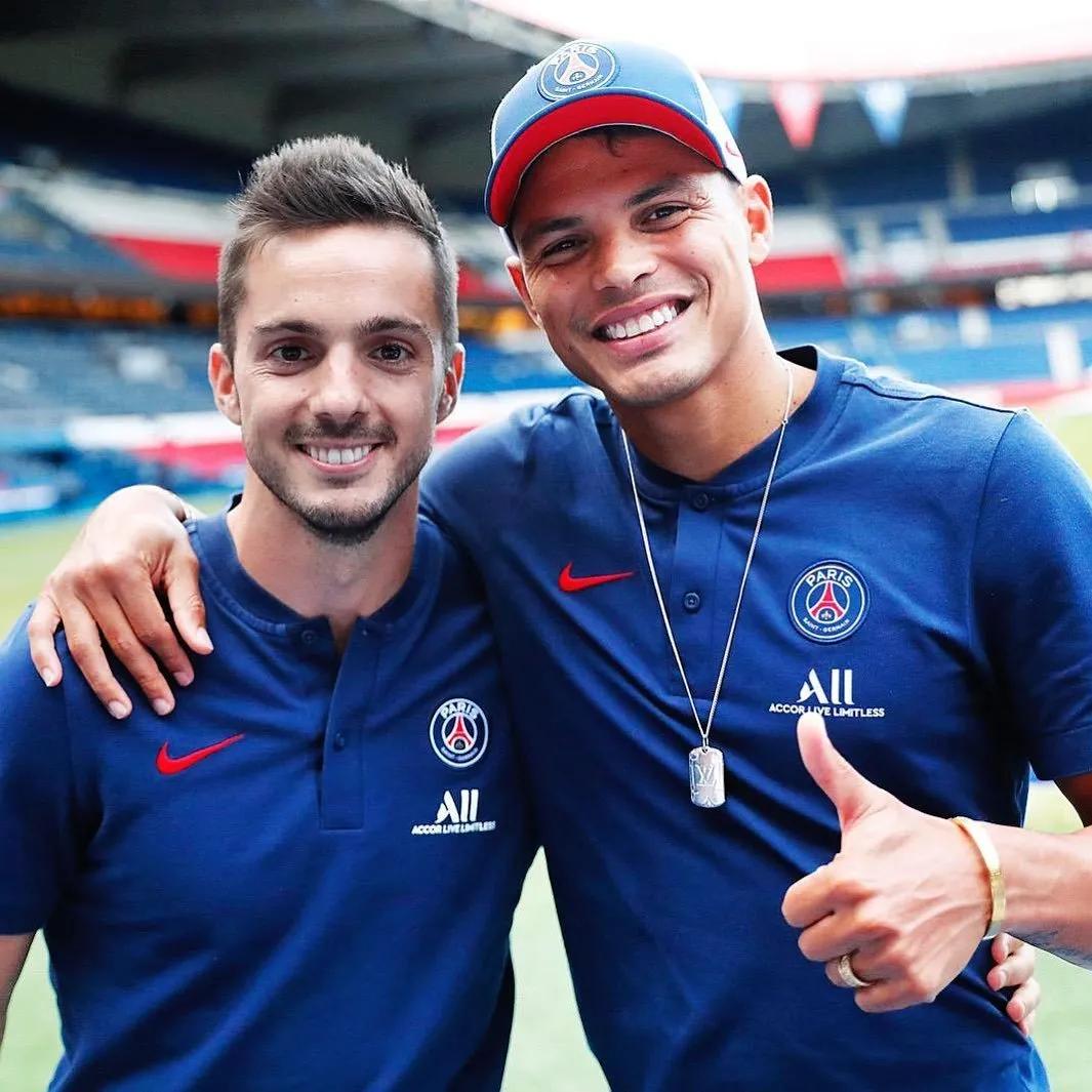 祝好！蒂亚戈-席尔瓦正式告别大巴黎