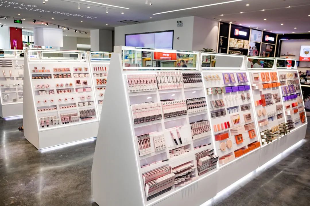 辛巴辛有志日常,辛巴辛有志是一个人吗