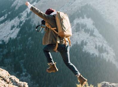 旅行者登山包,背包客选什么品牌的登山包