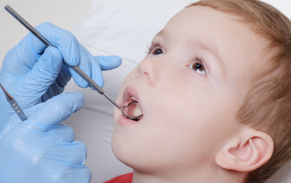 宝宝依赖奶瓶怎么处理,宝宝依赖妈妈喂奶怎么解决