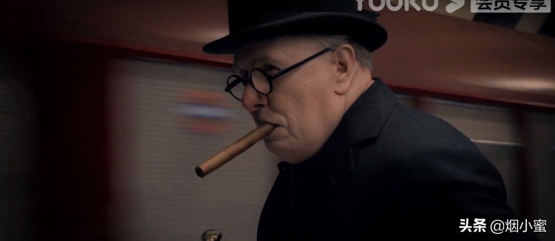 丘吉尔至暗时刻绝不撤退,丘吉尔至暗时刻转折点