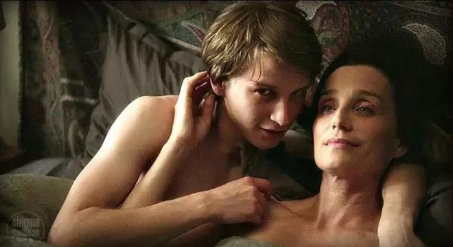 被迫“*码无**直播”，她们招谁惹谁了？