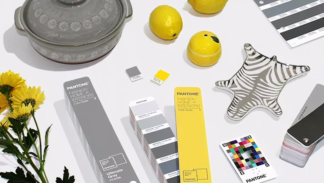 2021年最流行黄灰的穿搭,2023高级色系穿搭