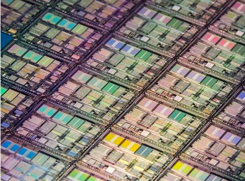 芯片半导体工厂能学些什么技术,一口气带你搞懂芯片设计制造流程