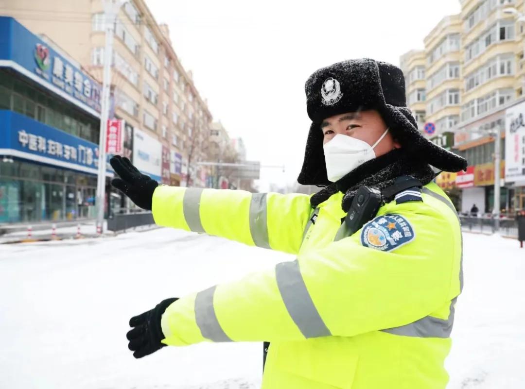 战严寒抗风雪护君平安,战严寒护平安