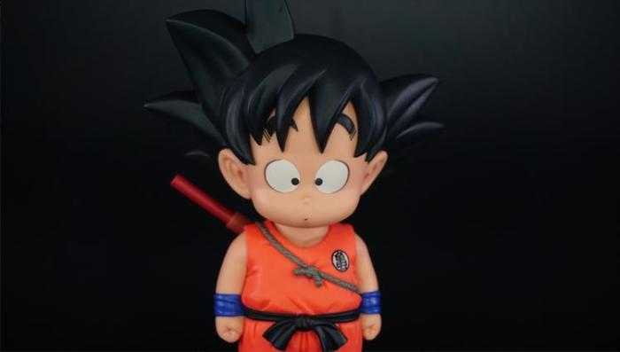 玩具掉入泥坑,龙珠玩具测评