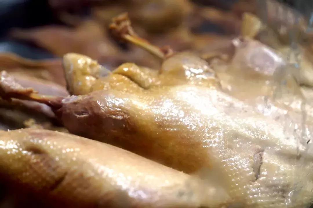 年味｜带上小拖车跟我走！这里买年货实惠好吃