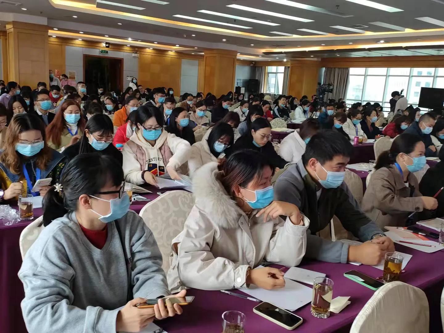 全国专家齐聚，助力云南性病艾滋病防控