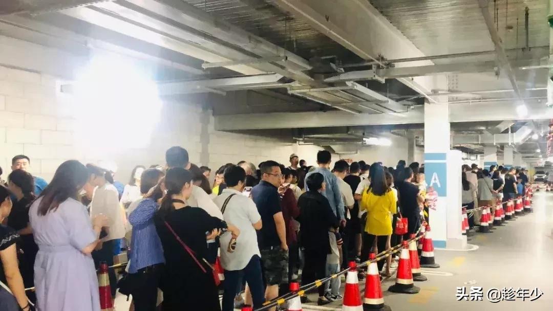 上海摩旅打卡网红地点,上海网红小店打卡地址