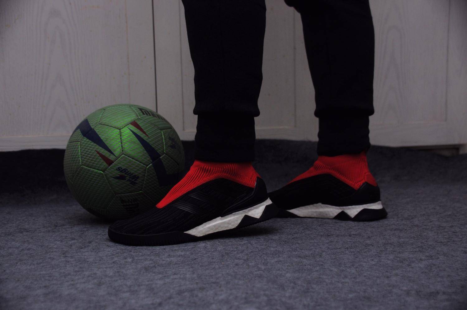 足球鞋predator黑红,predator足球鞋19.4