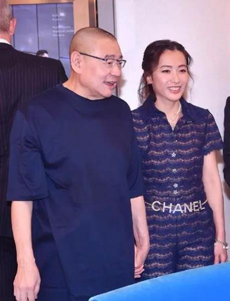 50岁李嘉欣身价多少,李嘉欣豪门上位史
