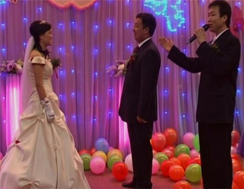 司仪主持不好的婚礼怎么补救,作为一位婚礼主持人应该注意什么