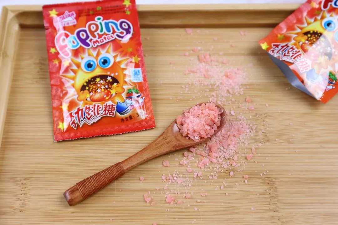 80后的童年回忆零食粘牙糖小卖部,8090后的童年回忆小零食小黄桃