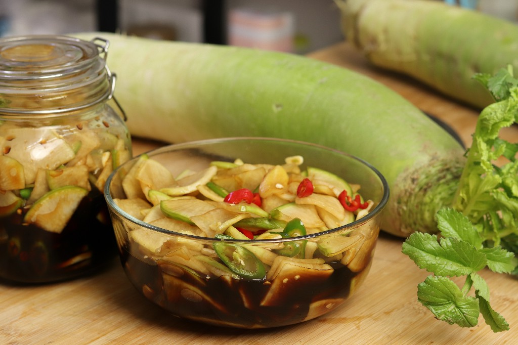 为什么饭店腌萝卜那么好吃？原来秘诀在这里，脆爽入味又简单