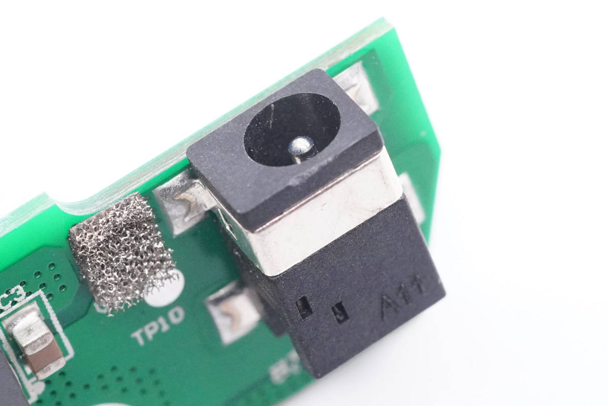 贝尔金二合一无线充测评,mfm认证第三方充电宝